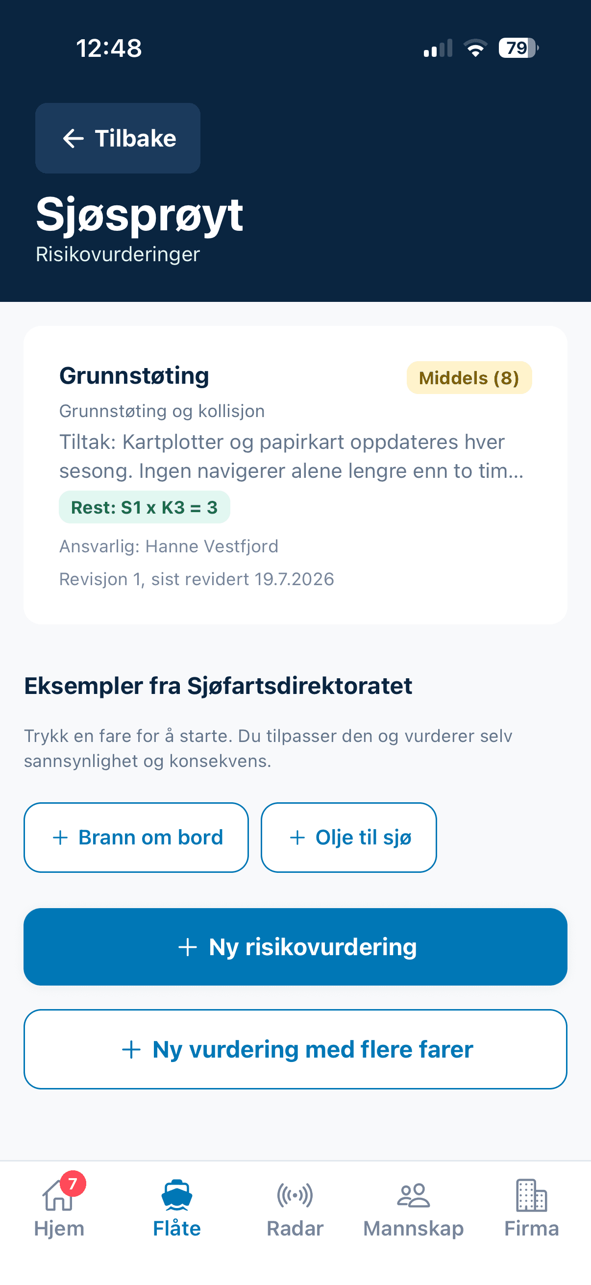 Risikovurdering med sannsynlighet, konsekvens, tiltak og restrisiko, og eksempler hentet ordrett fra Sjøfartsdirektoratets veileder